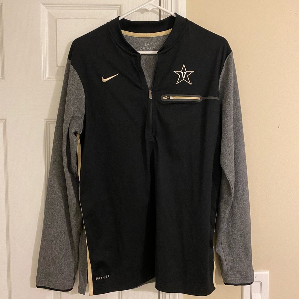 Vanderbilt Nike Pullover